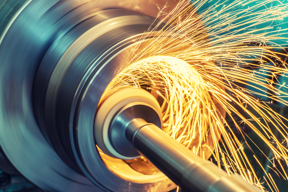 Internal,Grinding,Of,A,Cylindrical,Part,With,An,Abrasive,Wheel